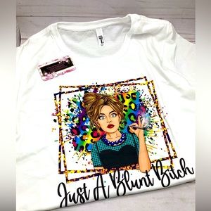 Ladies fitted T-shirt